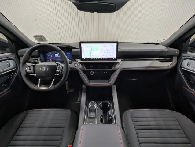 New 2026 Space White Metallic Ford ST-Line image 33