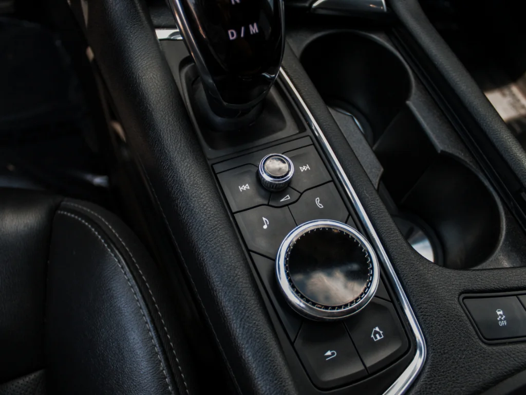 Used 2021  Cadillac Sport image 22