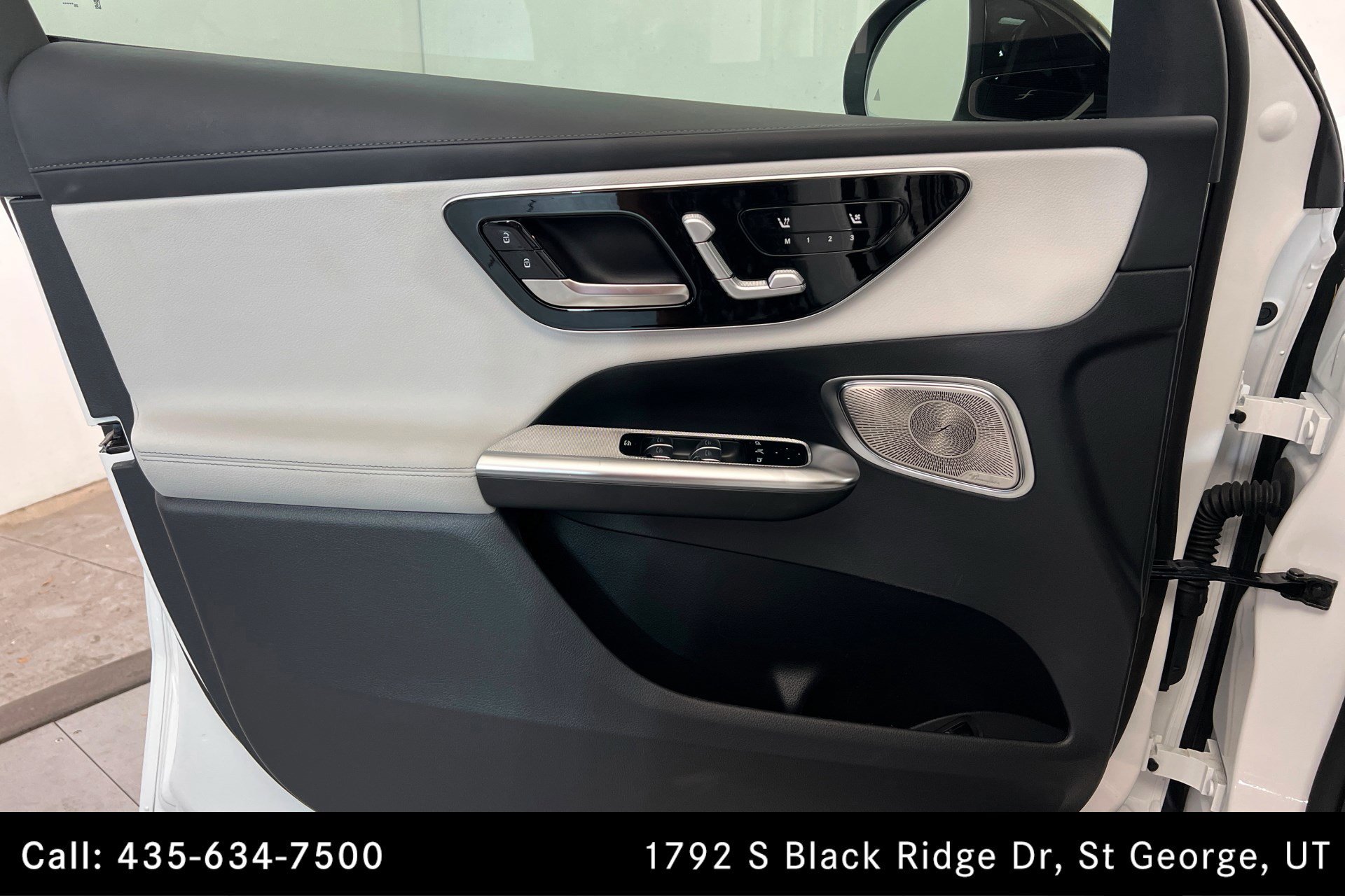 Certified Used 2026 Polar White Mercedes-Benz GLC 300 image 15
