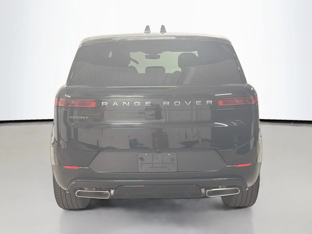 New 2026 Santorini Black Metallic Land Rover SE image 10