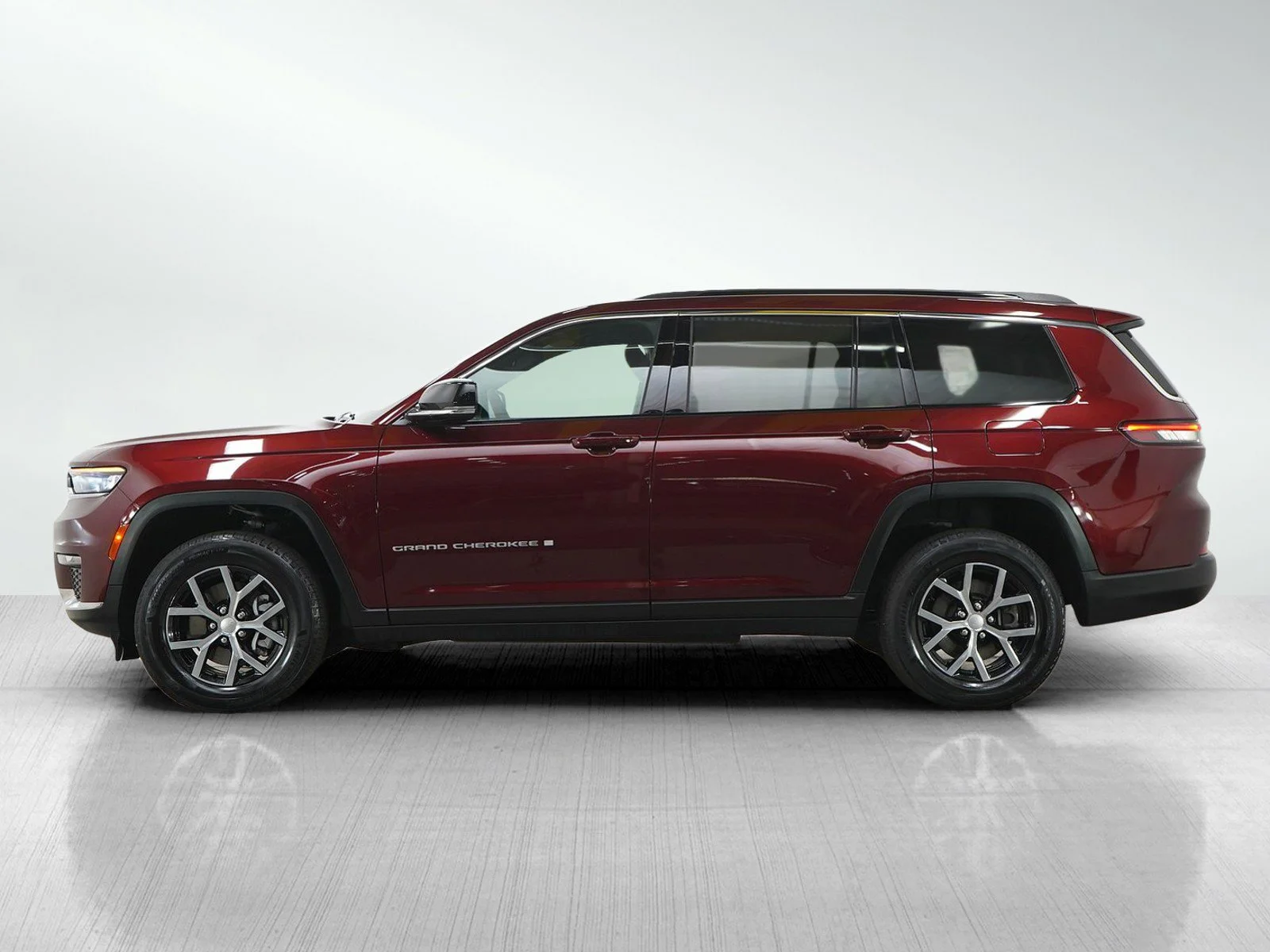 Used 2024 Jeep Grand Cherokee L Limited with VIN 1C4RJKBGXR8567115 for sale in Hopkins, Minnesota