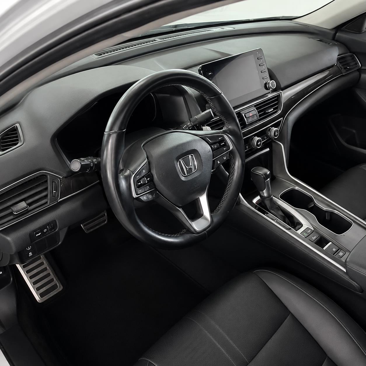 Used 2022 Platinum White Pearl Honda Sport SE image 7