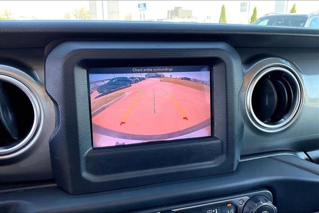 2020 Jeep Wrangler Unlimited Sahara - Photo 23