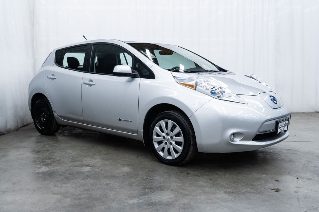 2014 Nissan LEAF S