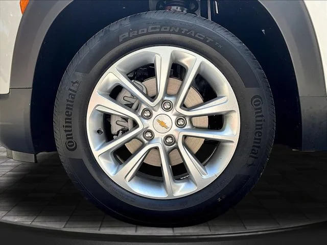 New 2026 Summit White Chevrolet LS image 13
