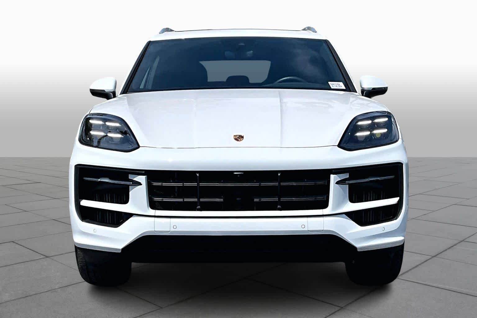 Used 2025 Carrara White Metallic Porsche  image 4