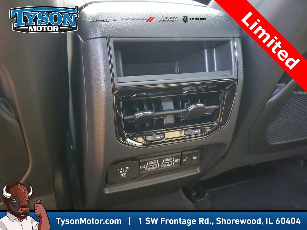 New 2025 Silver Zynith Exterior Paint Jeep Limited image 14