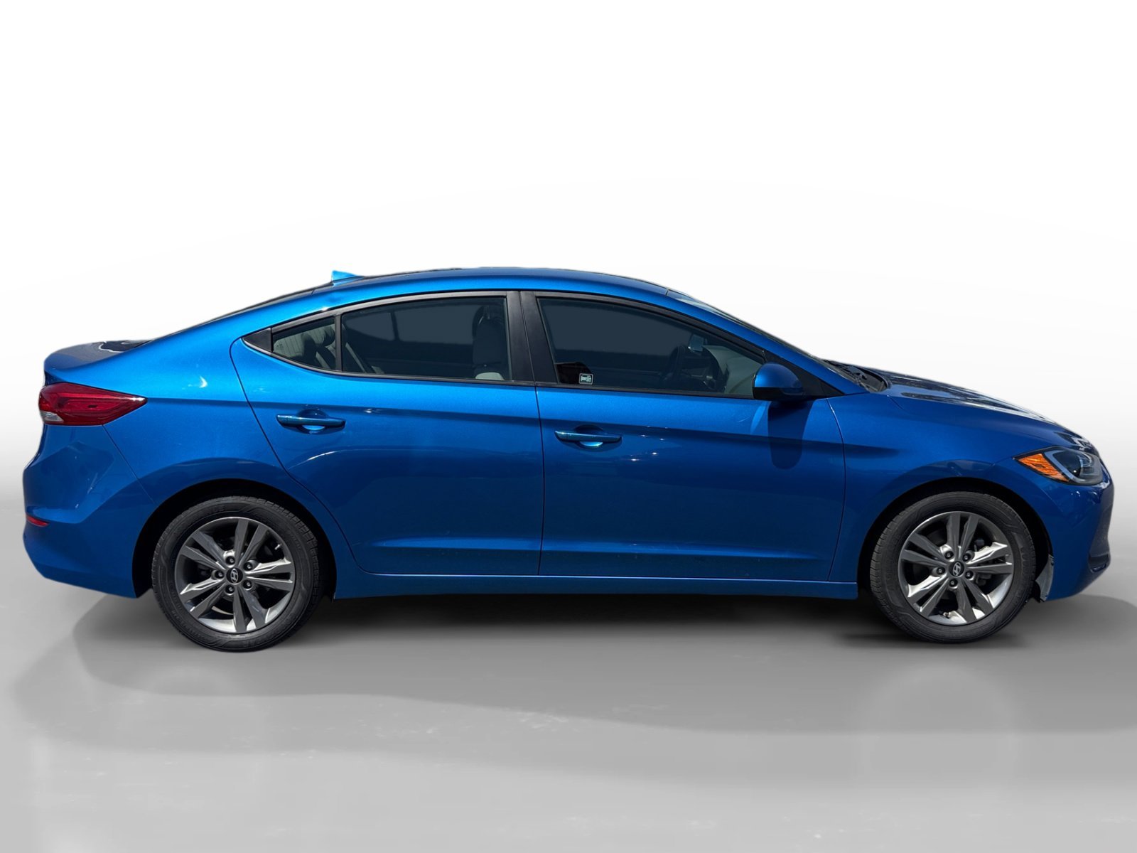 Used 2018 Electric Blue Hyundai SEL image 6