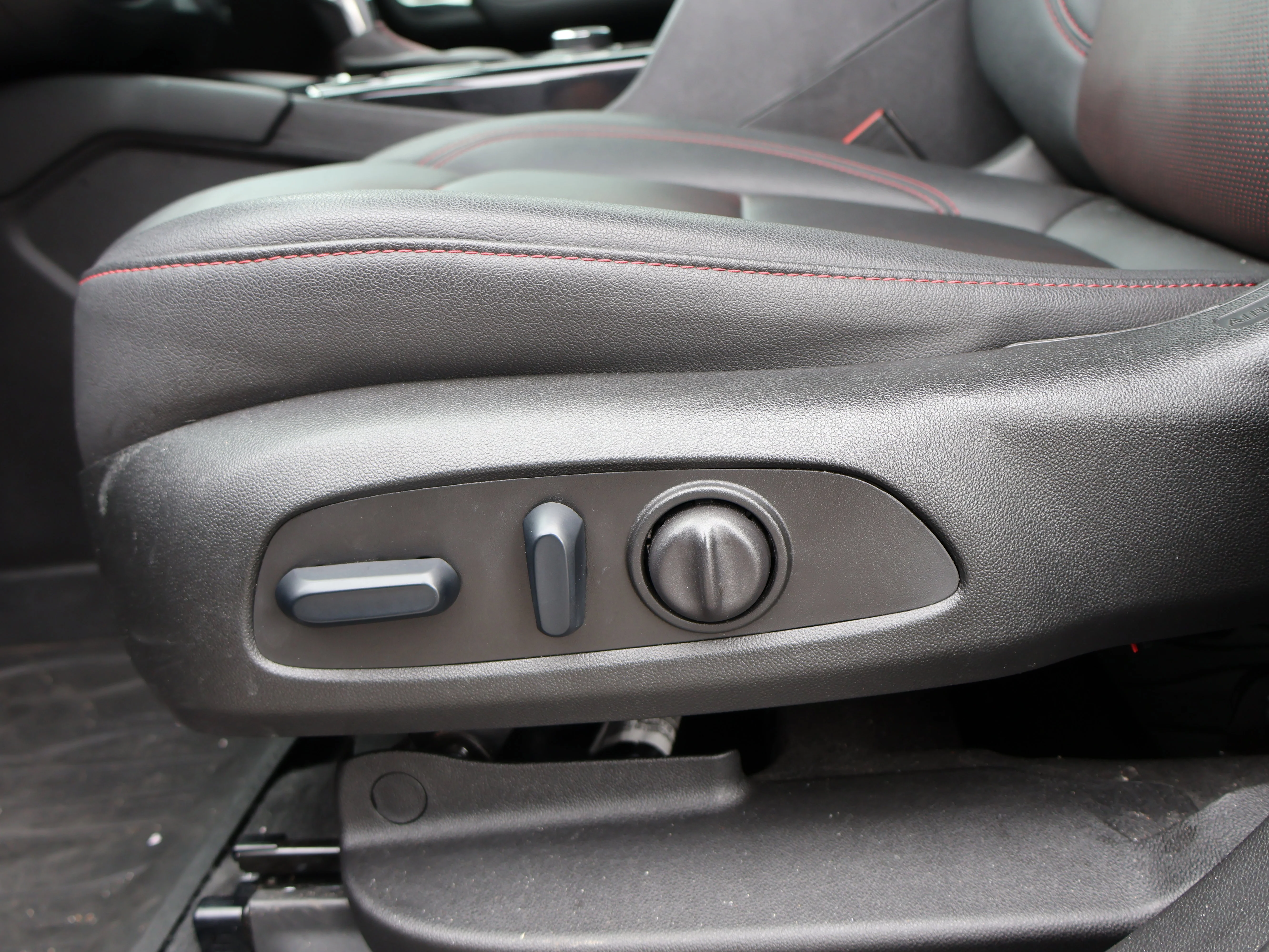 Used 2024 Black Chevrolet RS image 40