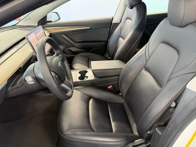 Used 2023 White Tesla Base image 5