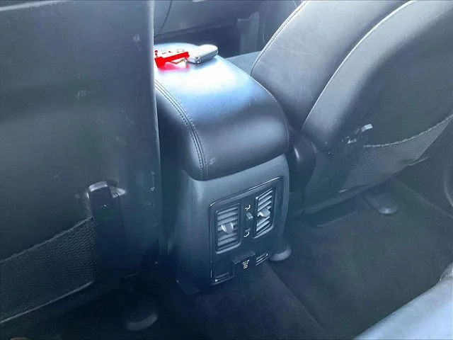 Used 2018 Gray Jeep Altitude image 10