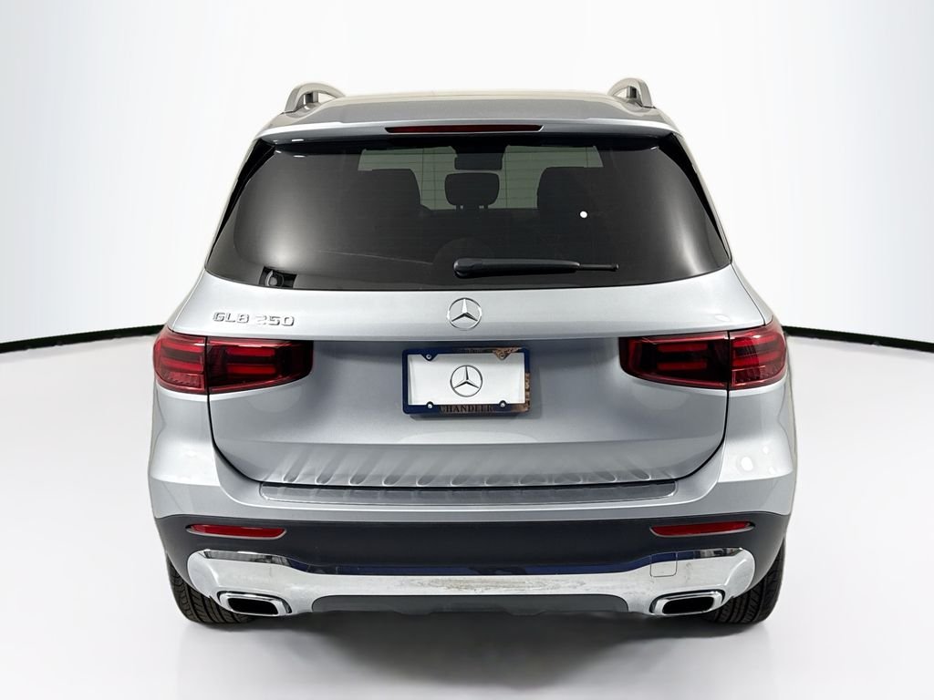 New 2026 Cirrus Silver Metallic Mercedes-Benz GLB 250 image 6
