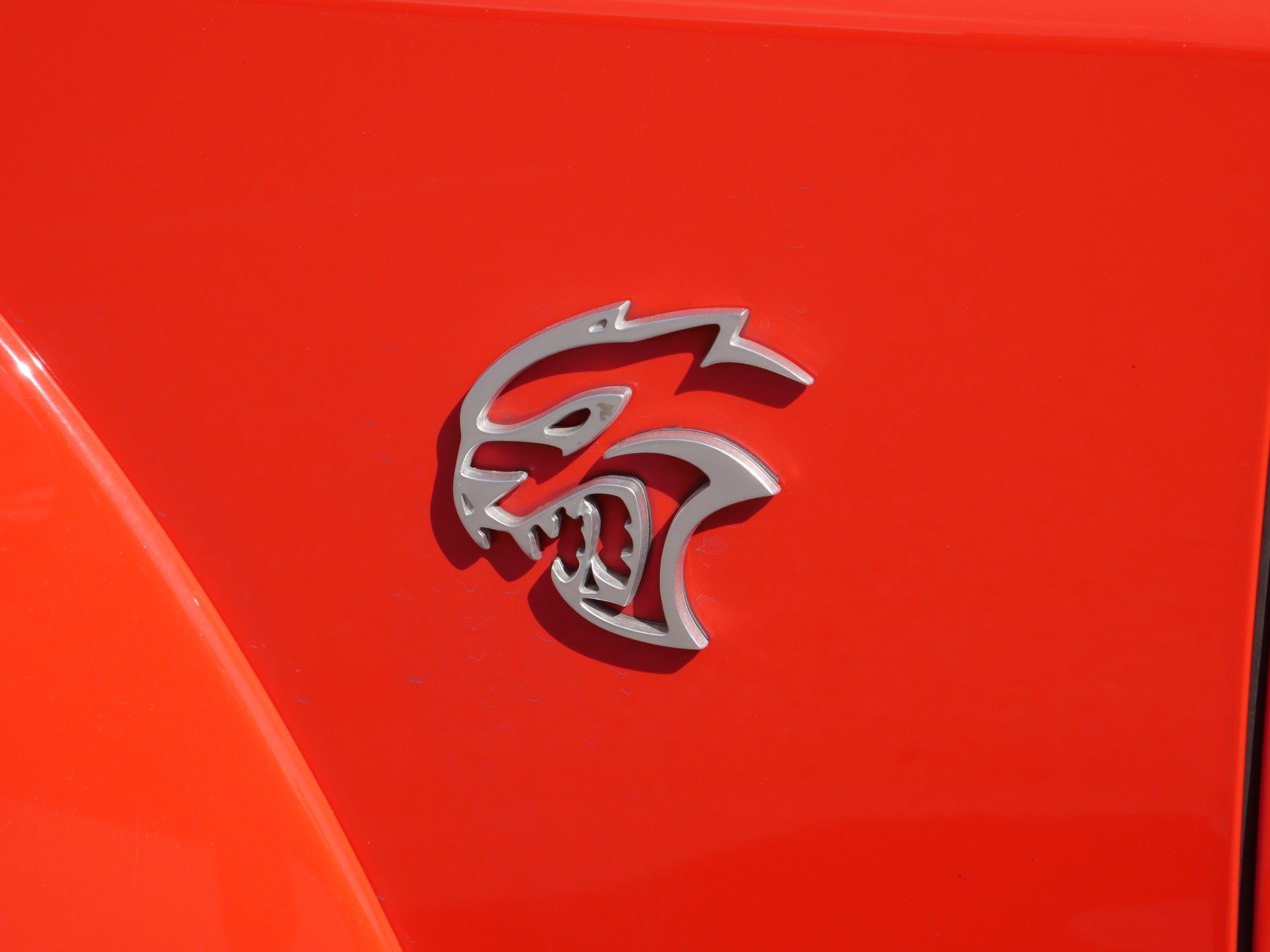 Used 2018 Go Mango Dodge SRT Hellcat Widebody image 17