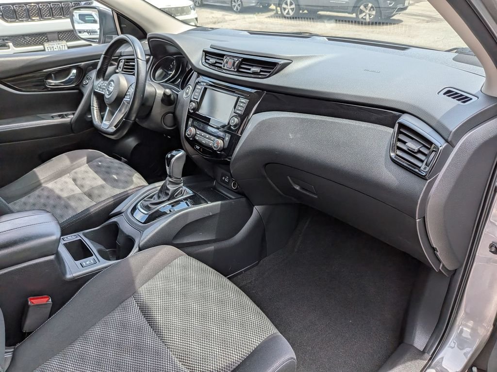 Used 2021 Gray Nissan SV image 23