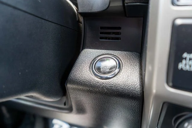 Used 2020 White Ford Lariat image 24