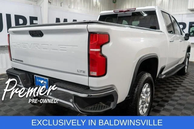Used 2024 Summit White Chevrolet LTZ image 5