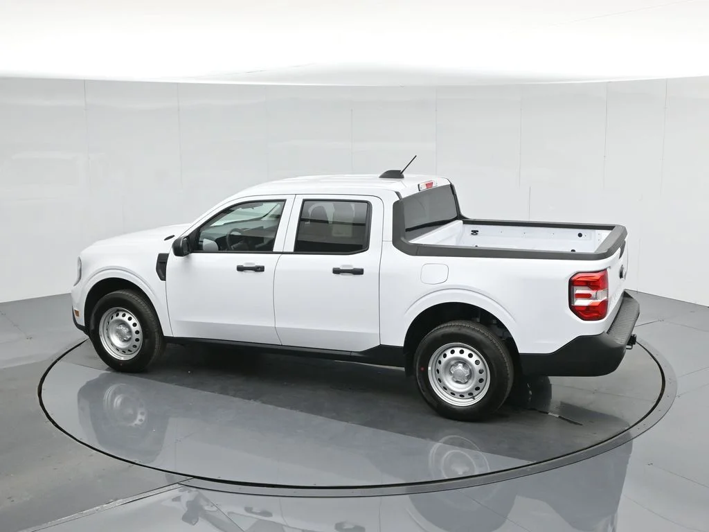 New 2026 Oxford White Ford XL image 39