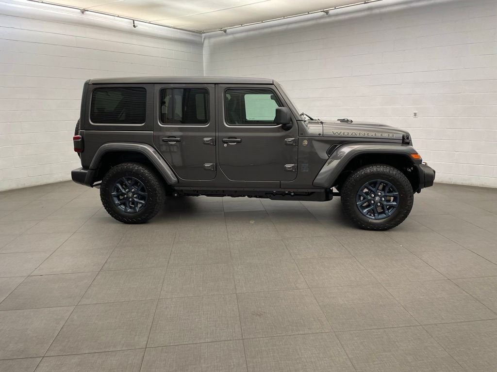New 2026 Granite Crystal Metallic Clear-Coat Exterior Paint Jeep 85th Anniversary Edition image 2