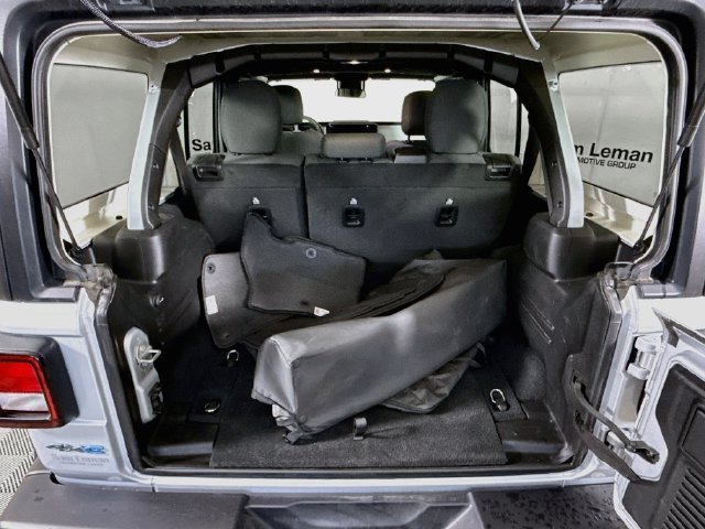 Used 2024 Silver Jeep Sport S 4xe image 23