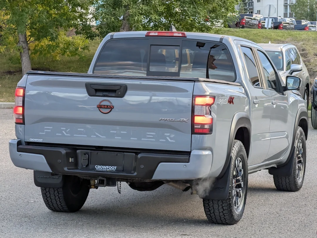 Used 2022  Nissan PRO-4X - - 4x4 - 3.8L V6 - Adaptive Cruise - Blind Spot - LED Headlamps - Sunroof & More image 8