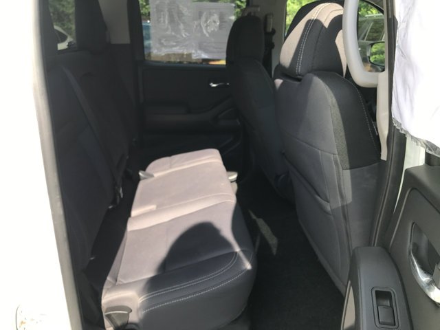 Used 2022 Glacier White Nissan SV image 23