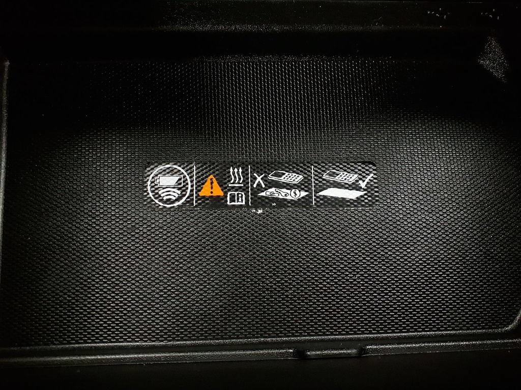 New 2026 Onyx Black GMC Elevation image 24