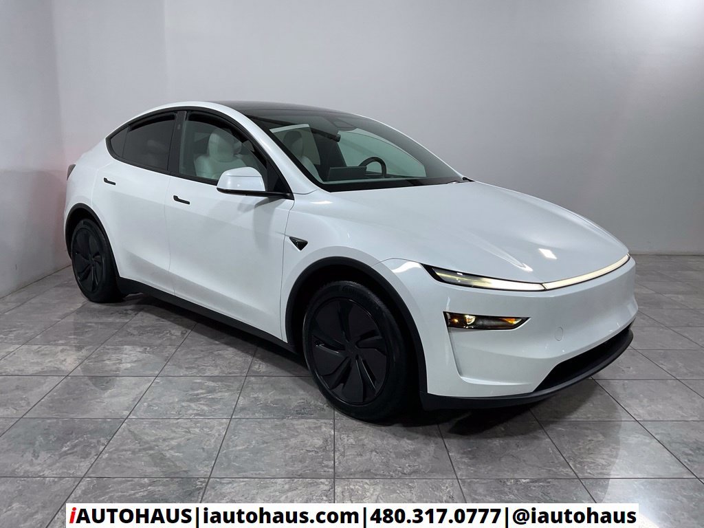Used 2026 White Tesla Premium image 8