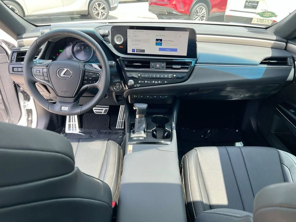 Certified Used 2024 WHITE NOVA GF. Lexus 300h F SPORT Handling image 21