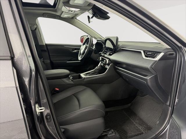 Certified Used 2025 MAGNETIC GRAY MET. Toyota  image 14