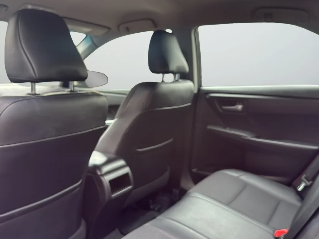 Used 2016 Red Toyota SE image 22