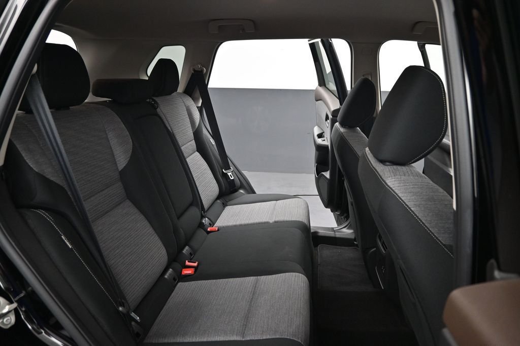 Used 2022 Black Nissan SV image 32