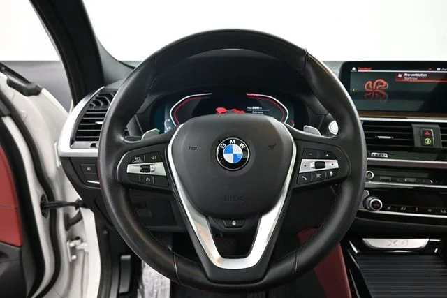 Used 2021 White BMW xDrive30i image 12