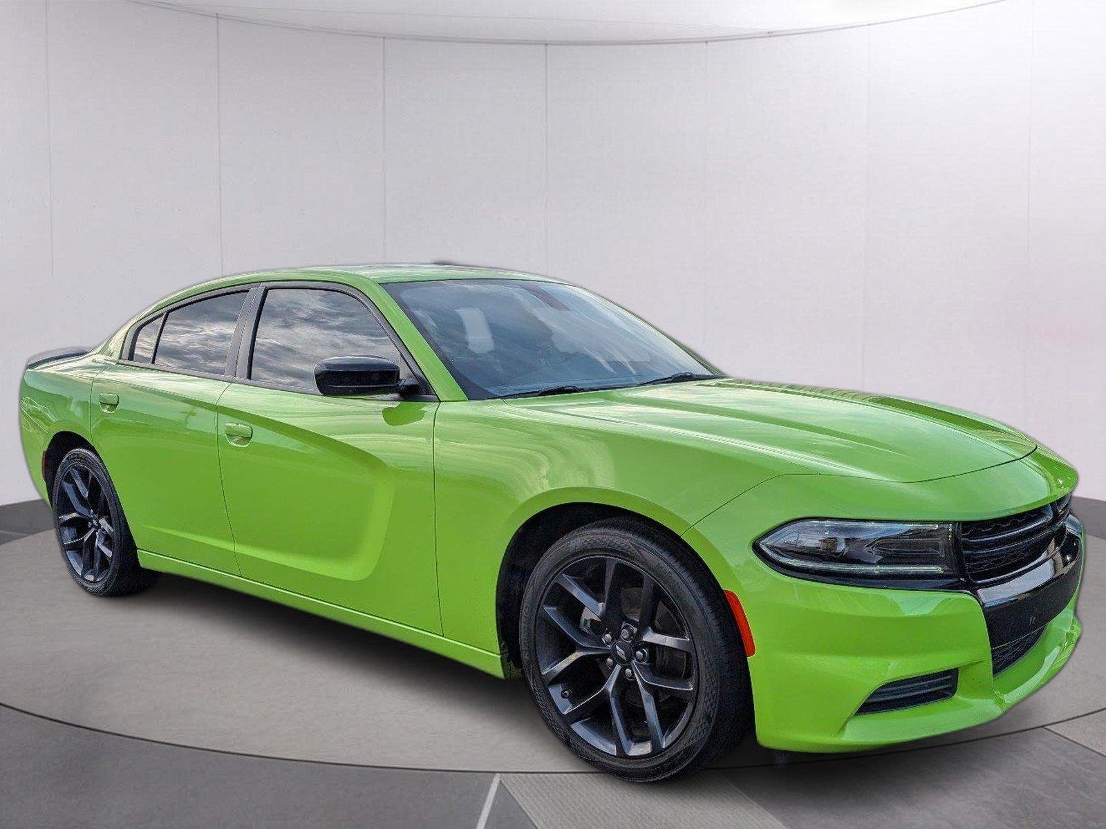 Used 2023 Sublime Metallic Clearcoat Dodge SXT image 9