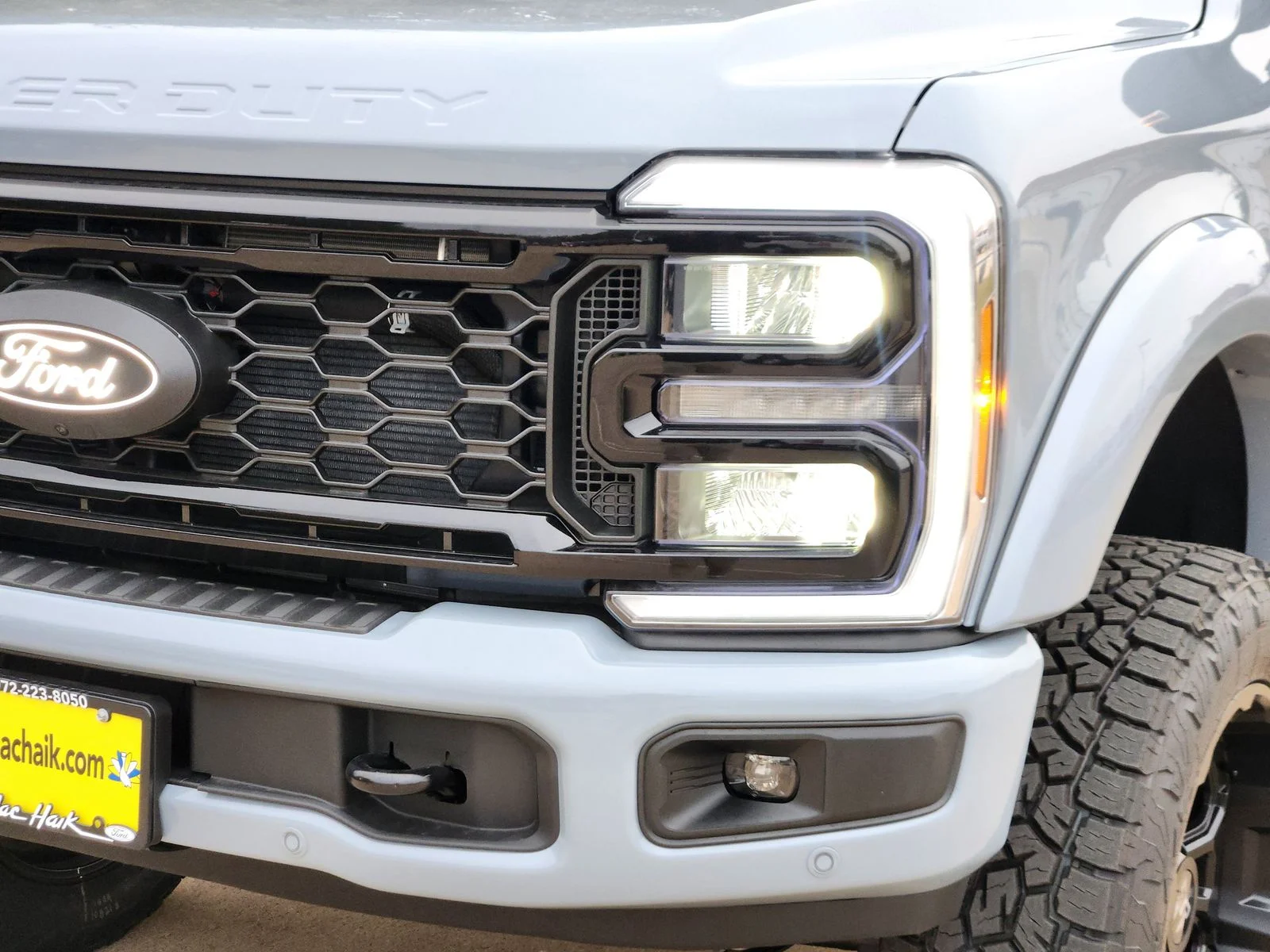 New 2026 Glacier Gray Metallic Tri-Coat Ford F-250® Lariat® image 5