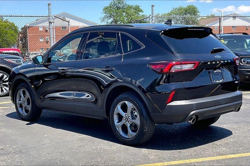 Used 2025 Black Ford ST-Line image 10