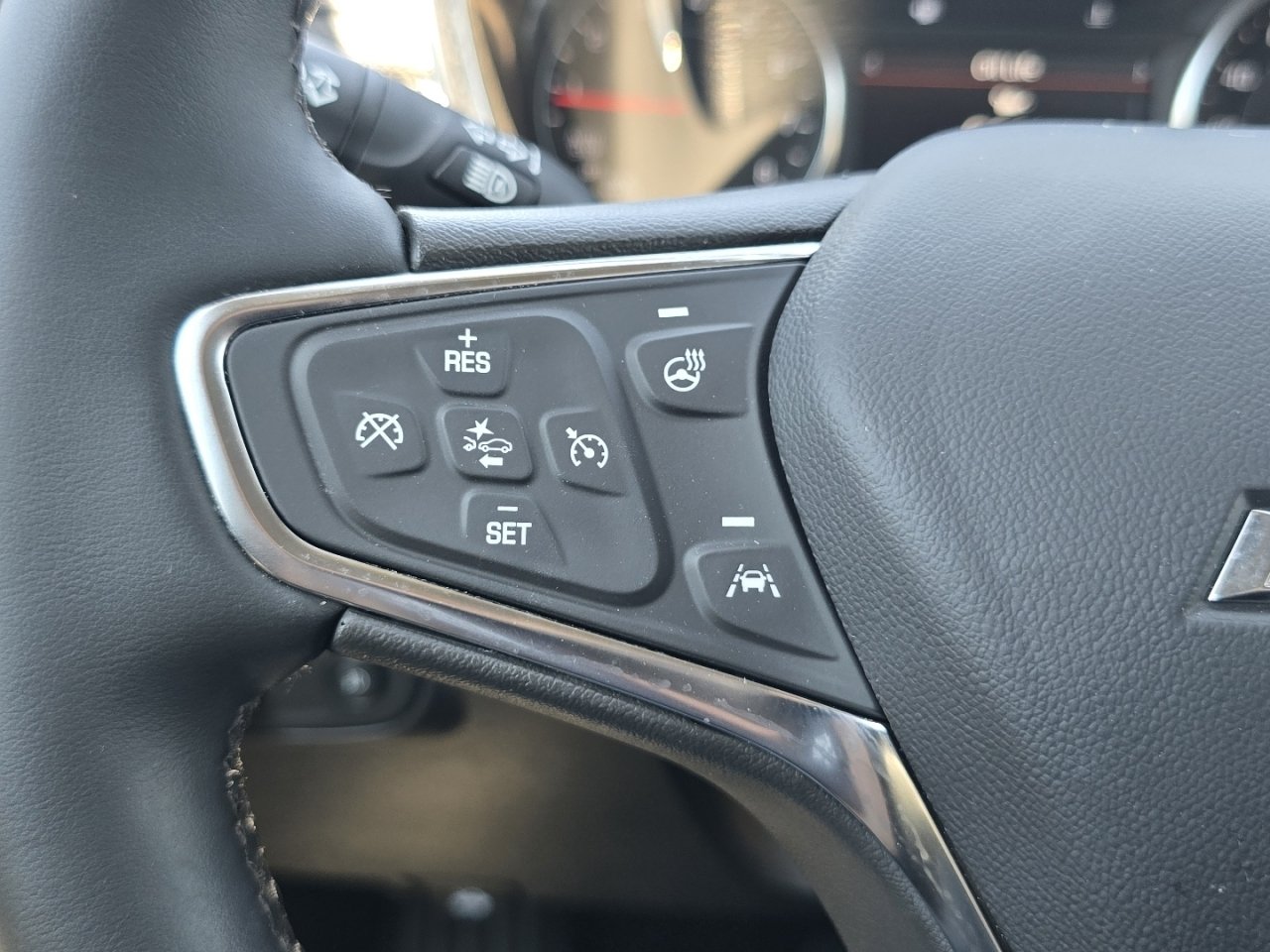 2024 Chevrolet Equinox Premier - Photo 32