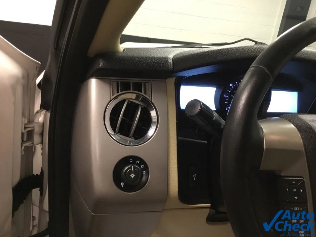 Used 2017 White Ford Limited image 23