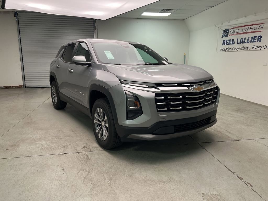 Sterling Gray Metallic 2026 Chevrolet Equinox LT FWD SUV / Crossover Front-Wheel Drive 