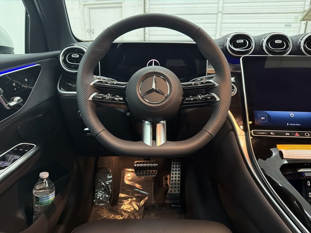 New 2026 Polar White Mercedes-Benz GLC 300 image 21