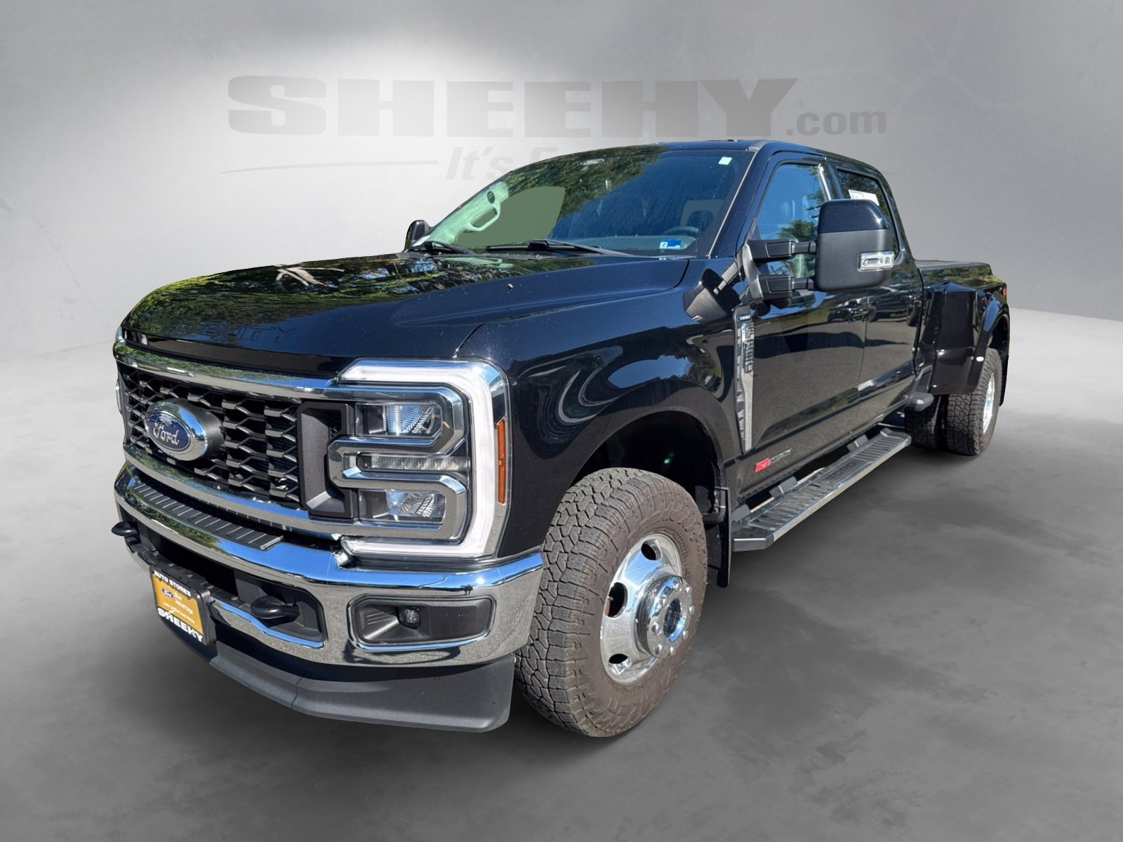 Used 2024 Black Ford Lariat image 15