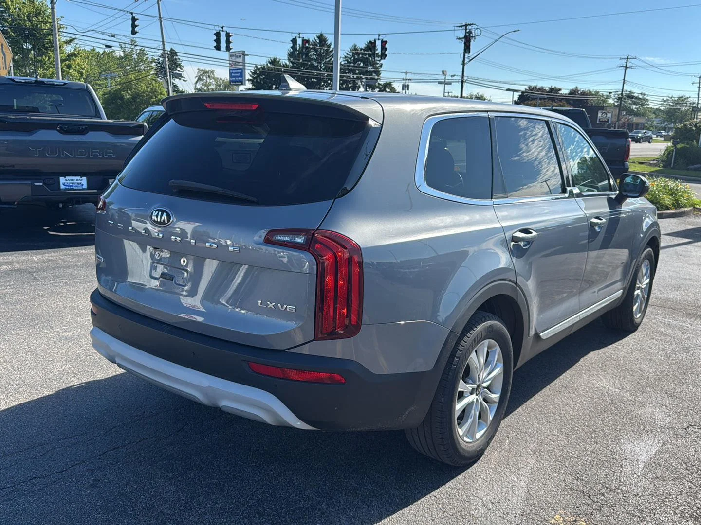 Used 2020 Everlasting Silver Kia LX image 6