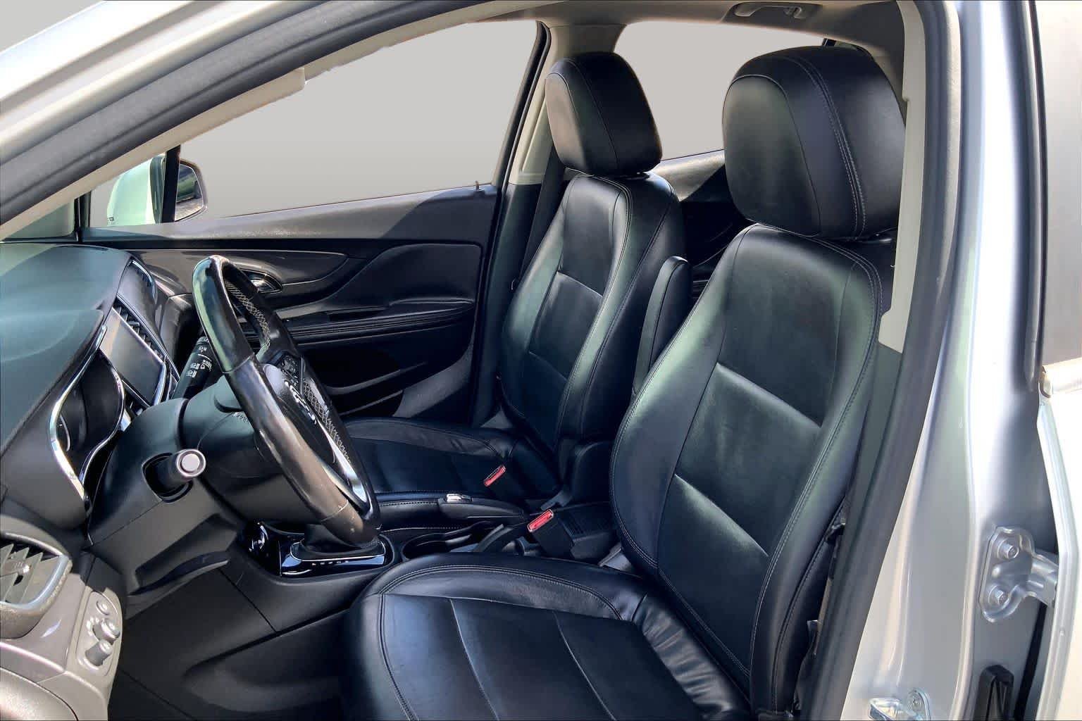 Used 2019 Quicksilver Metallic Buick Essence image 7