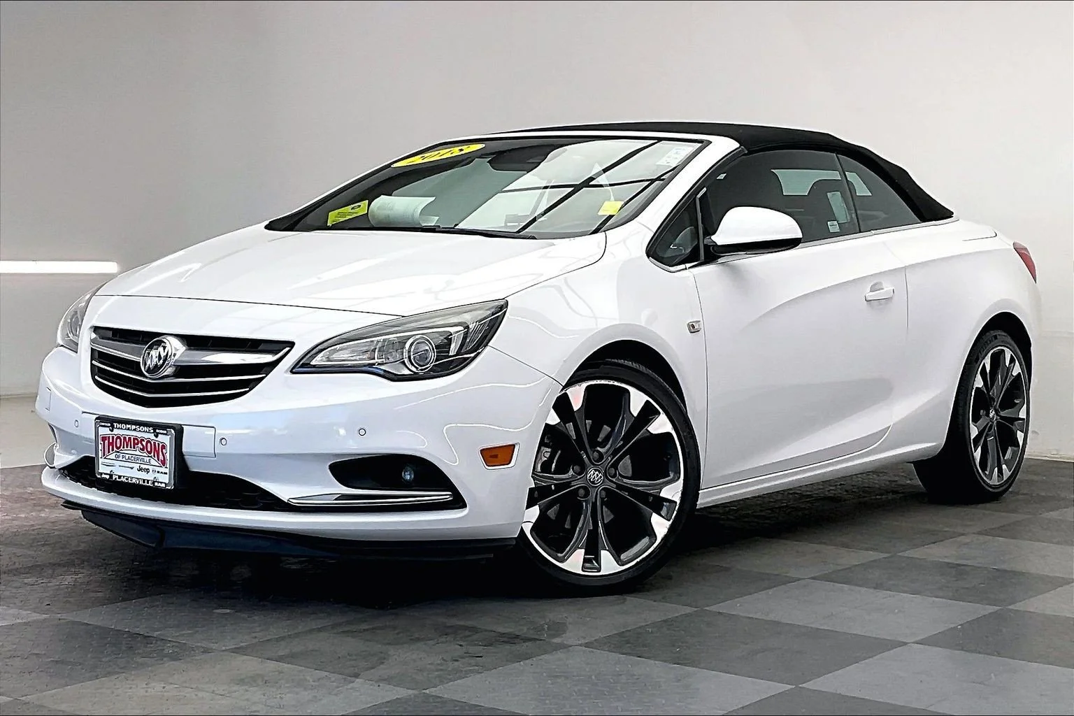 Used 2018 Summit White Buick Premium image 11