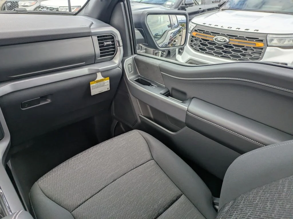 New 2026 Antimatter Blue Metallic Ford XLT image 17