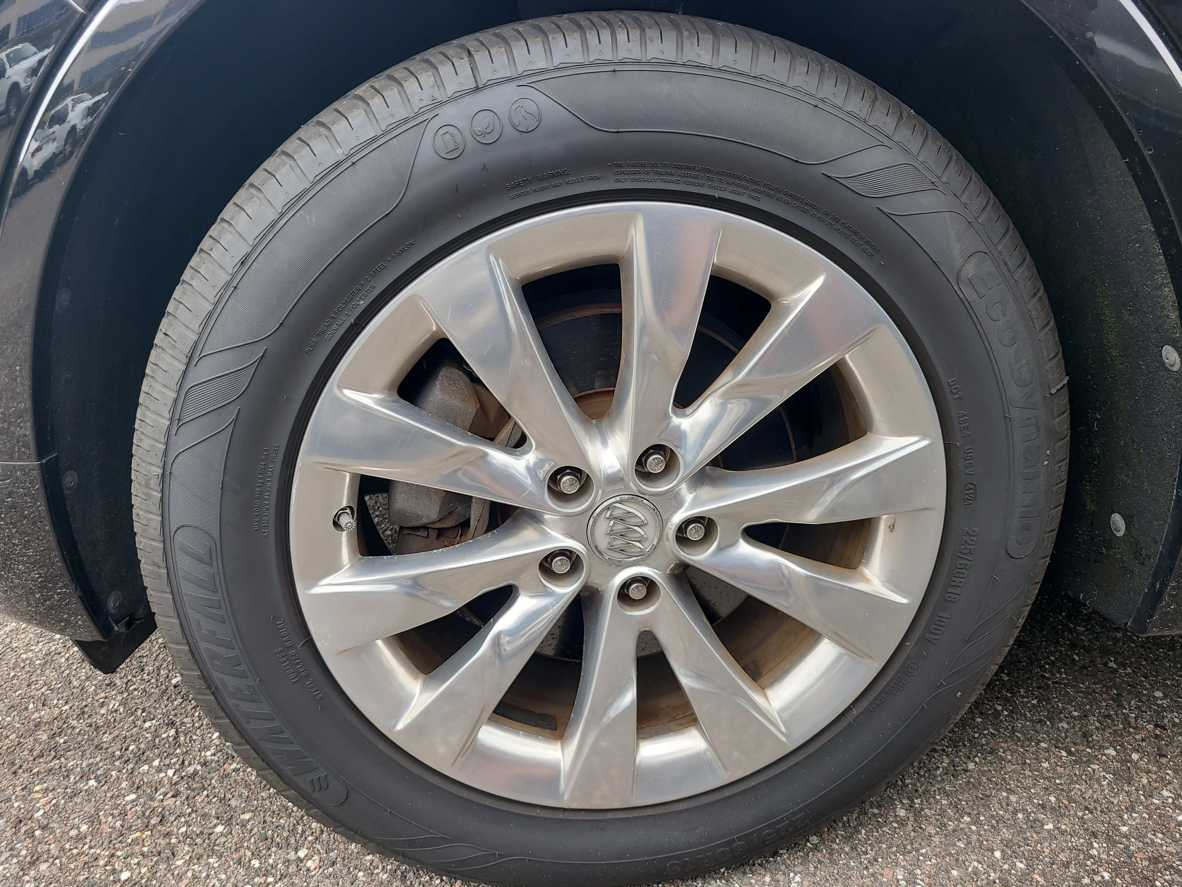 Used 2017 Ebony Twilight Metallic Buick Essence image 9
