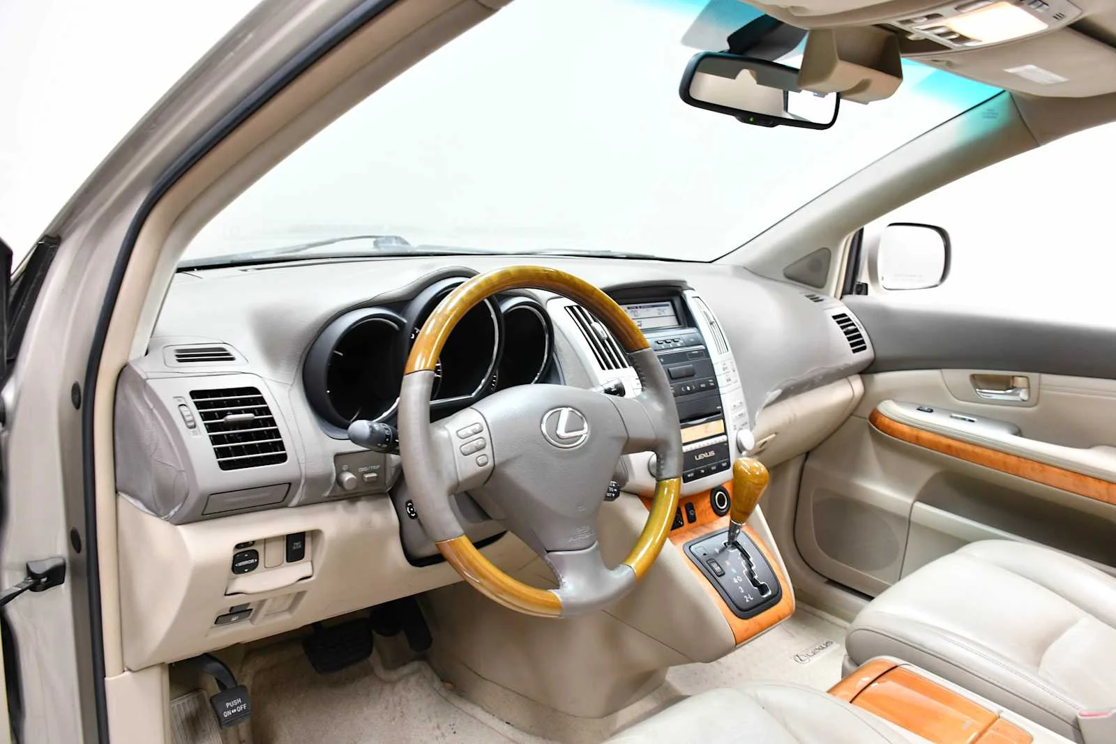 Used 2007 Savannah Metallic Lexus  image 14