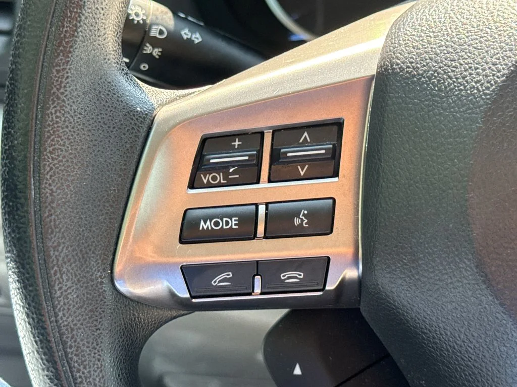 Used 2015 Quartz Blue Subaru 2.5i image 29