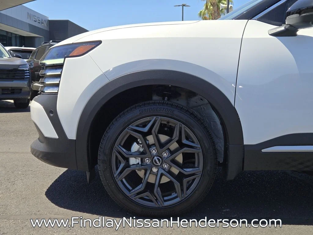 New 2026 White Nissan SR image 10