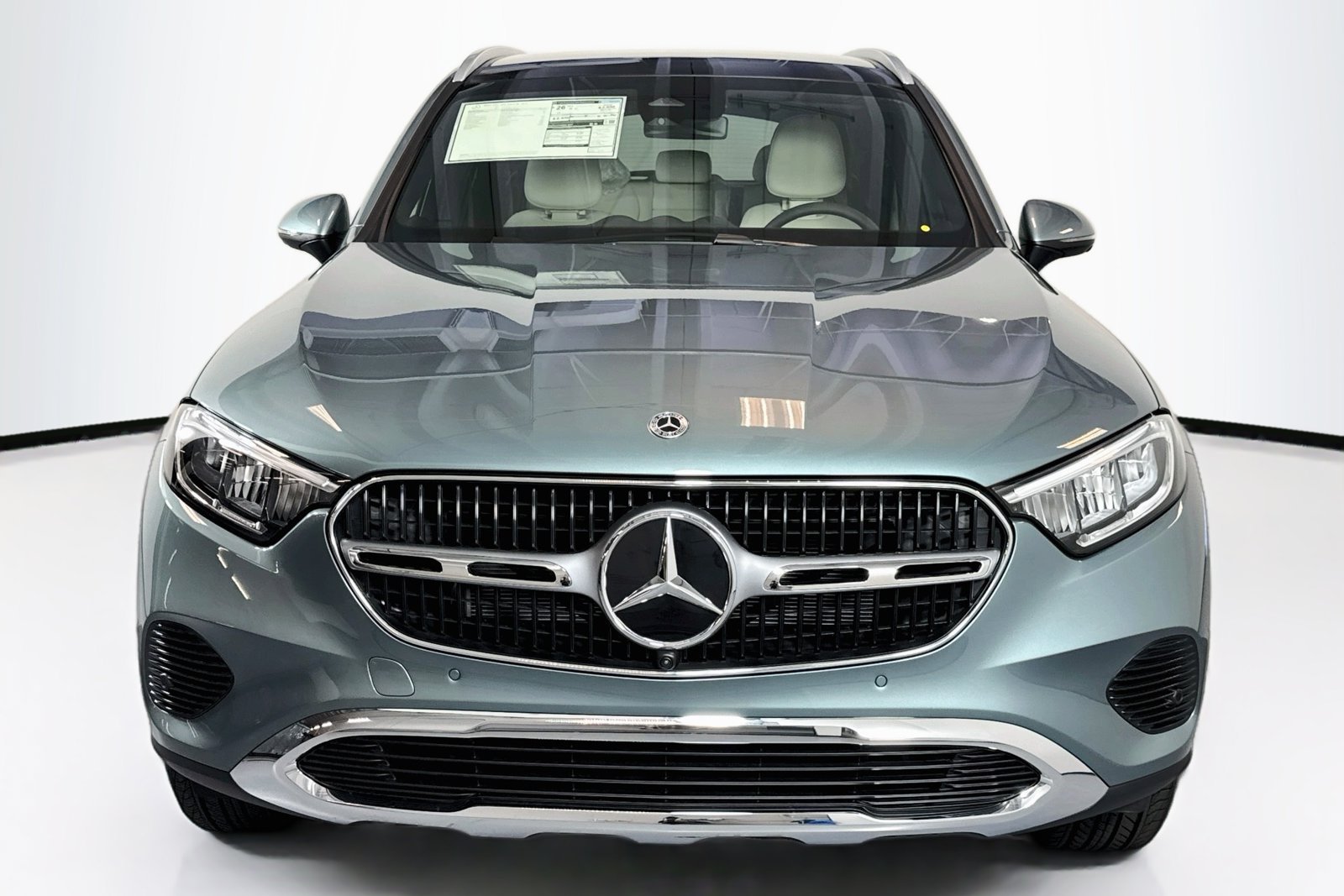 New 2026 Verde Silver Metallic Mercedes-Benz GLC 300 image 2