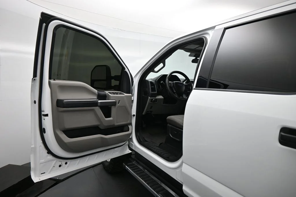 Used 2021 White Ford XLT image 8
